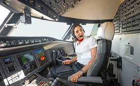 Daniela Bergamin im Cockpit