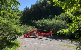 Landung neben dem Bachbett bei Riemenstalden