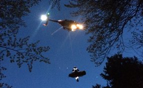 Treuillage de nuit à l'aide du phare spectrolab