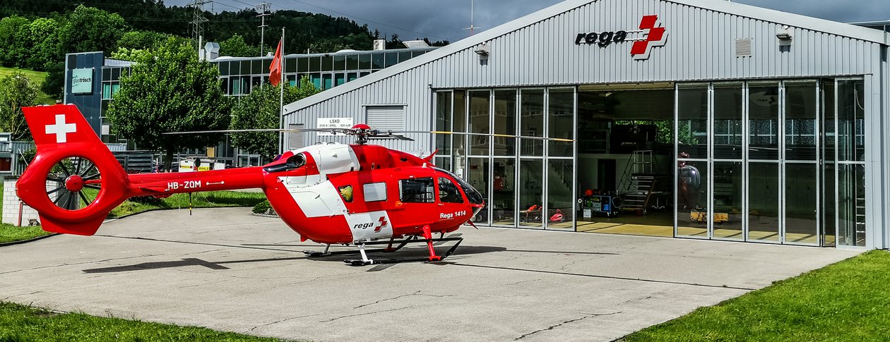 H145 vor der Basis St. Gallen